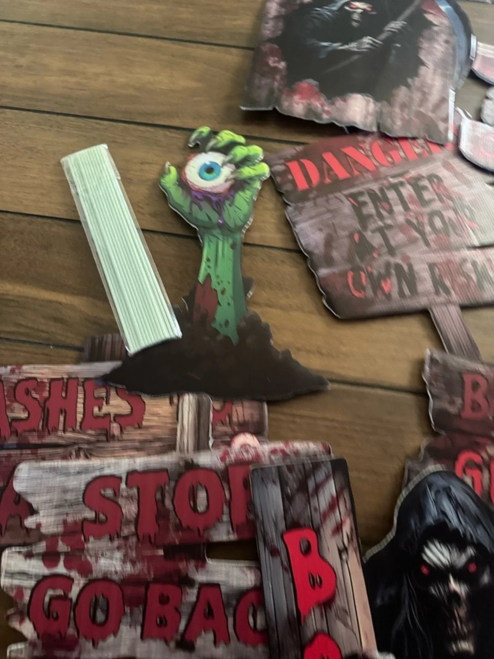 11pcs Halloween Lawn Signs Yard Stakes Halloween Warning signs